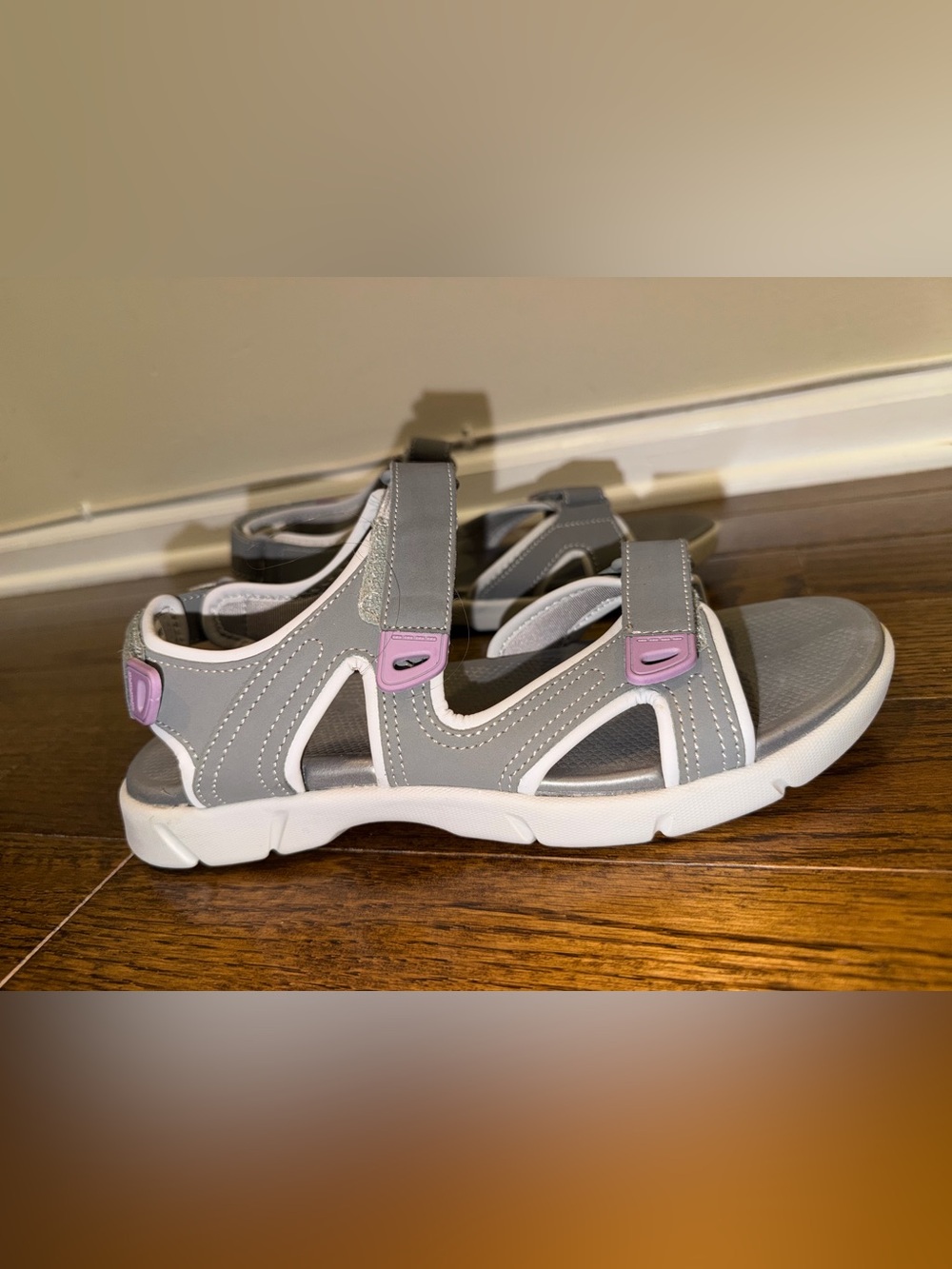 Khombu Women’s Gray and Pink Athletic Sandals